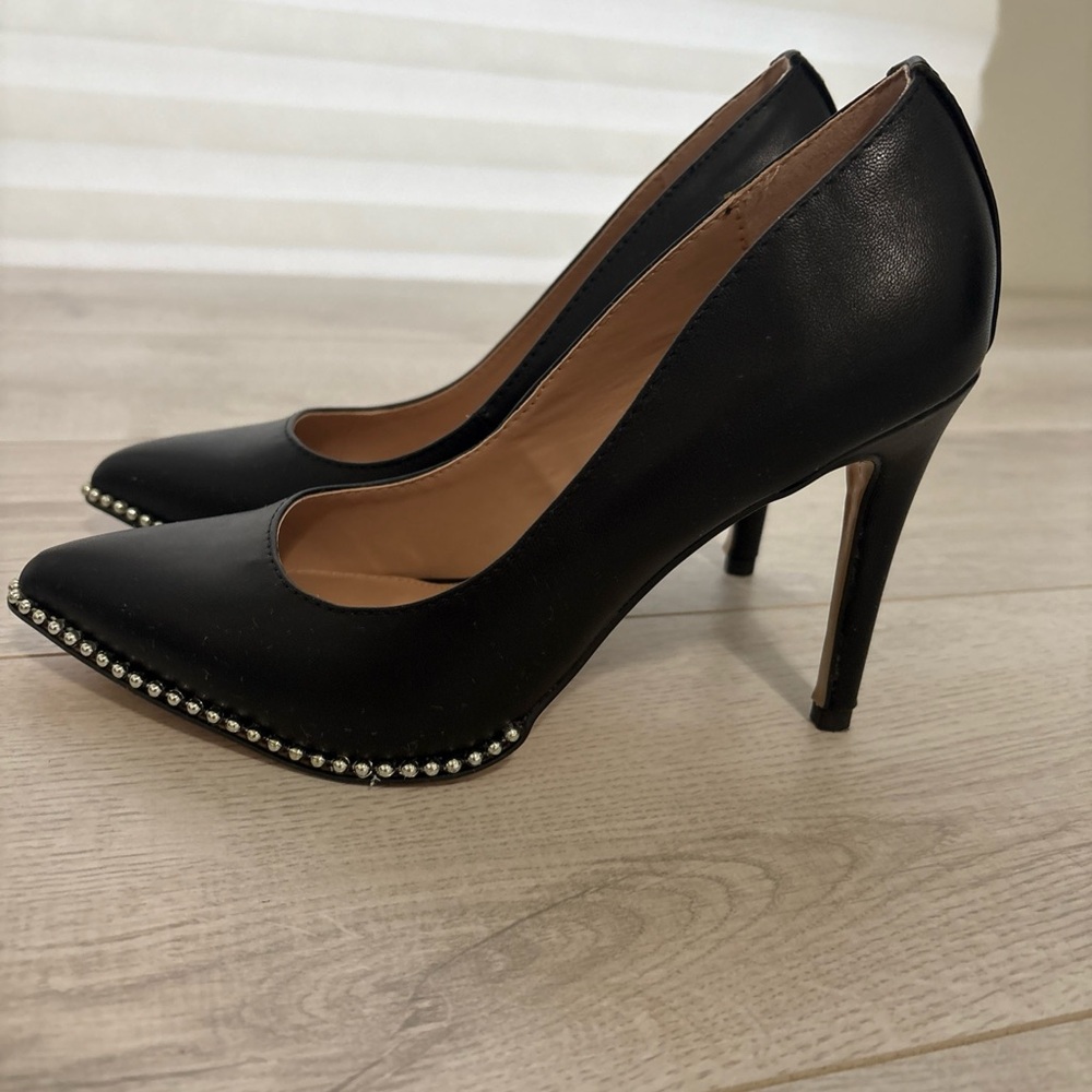 Elegant Black Heels Sz 5.5 - Picture 5 of 8